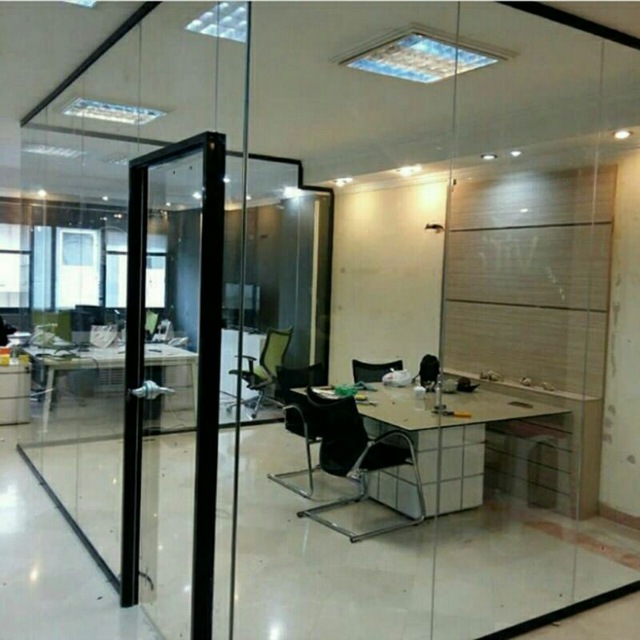 شرکت درب شیشه ای درتیس